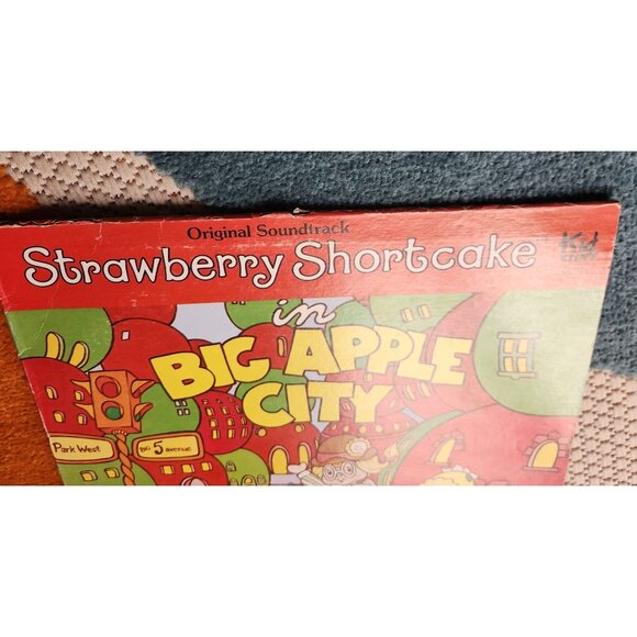 Strawberry Shortcake 1980 Big Apple City Vintage LP Vinyl Record - Picture 9 of 9